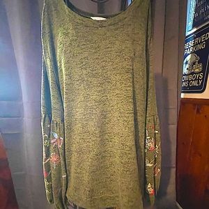 Forest Green Tunic with Embroidered Sleeves